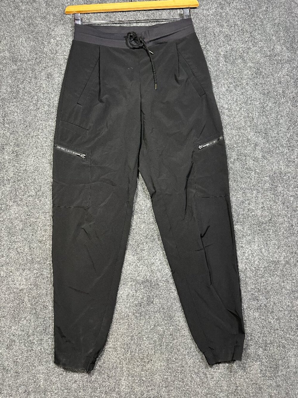 Athleta Venture Pant Womens 0 Black Stretch Zip Pockets Tapered Leg Elastic Cuff